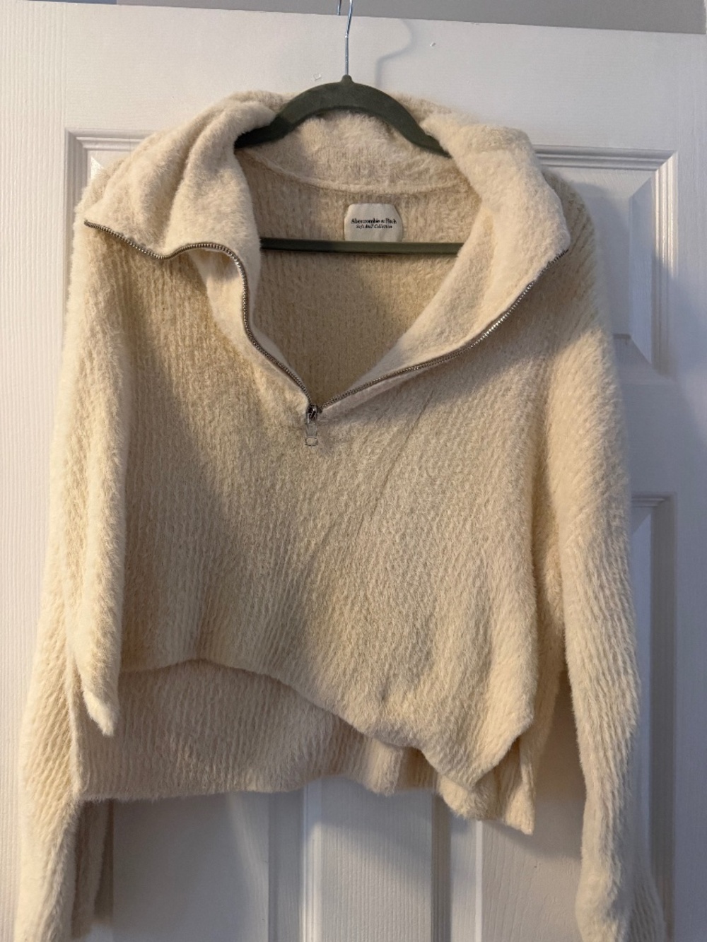 Abercrombie Chenille Quarter Zip Sweater Size Medium